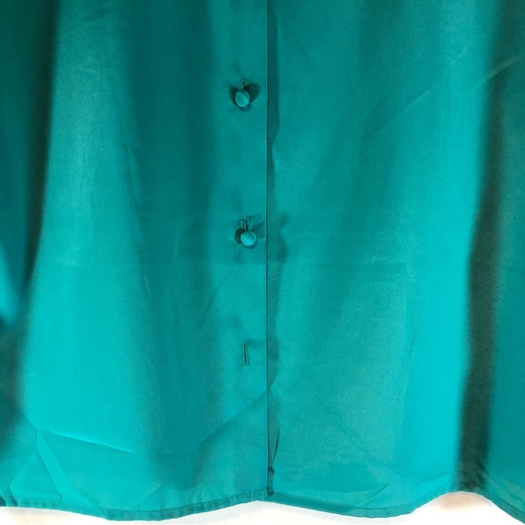 Kelly Scott green short sleeve button down back blouse 6 - Picture 4 of 4